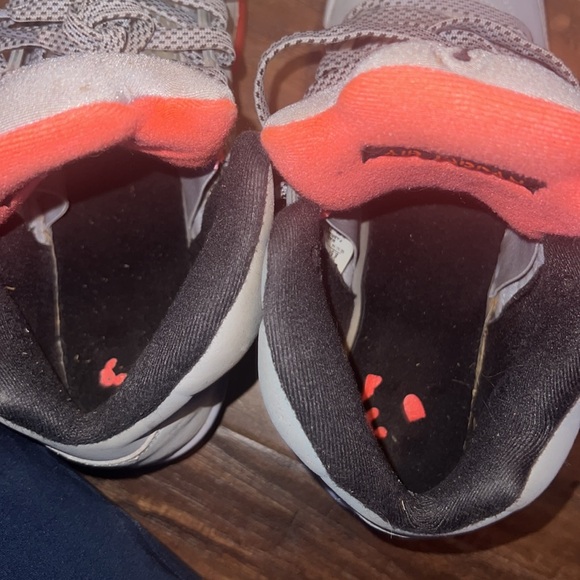 Jordan 5 Retro GG Hot Lava Prewowned Sz 8.5Y - Picture 10 of 13